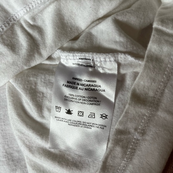 NIKE white tshirt 🤍 - Picture 5 of 6